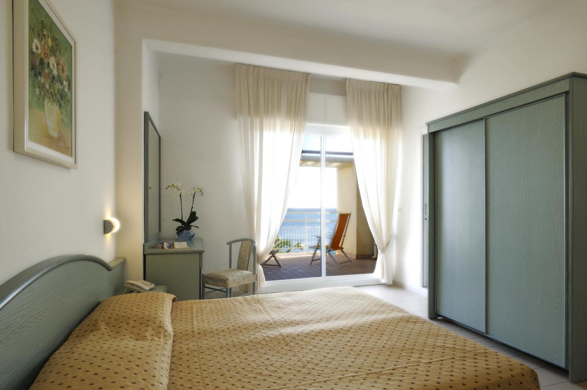Hotel Miramare Ντιάνο Μαρίνα Δωμάτιο φωτογραφία
