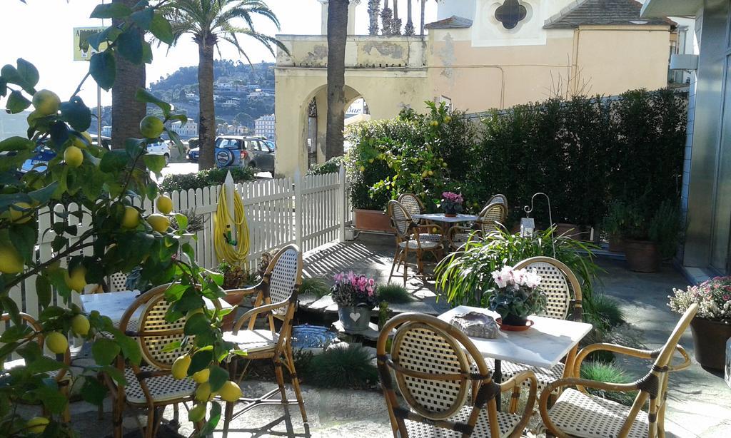 Hotel Miramare Ντιάνο Μαρίνα Εξωτερικό φωτογραφία